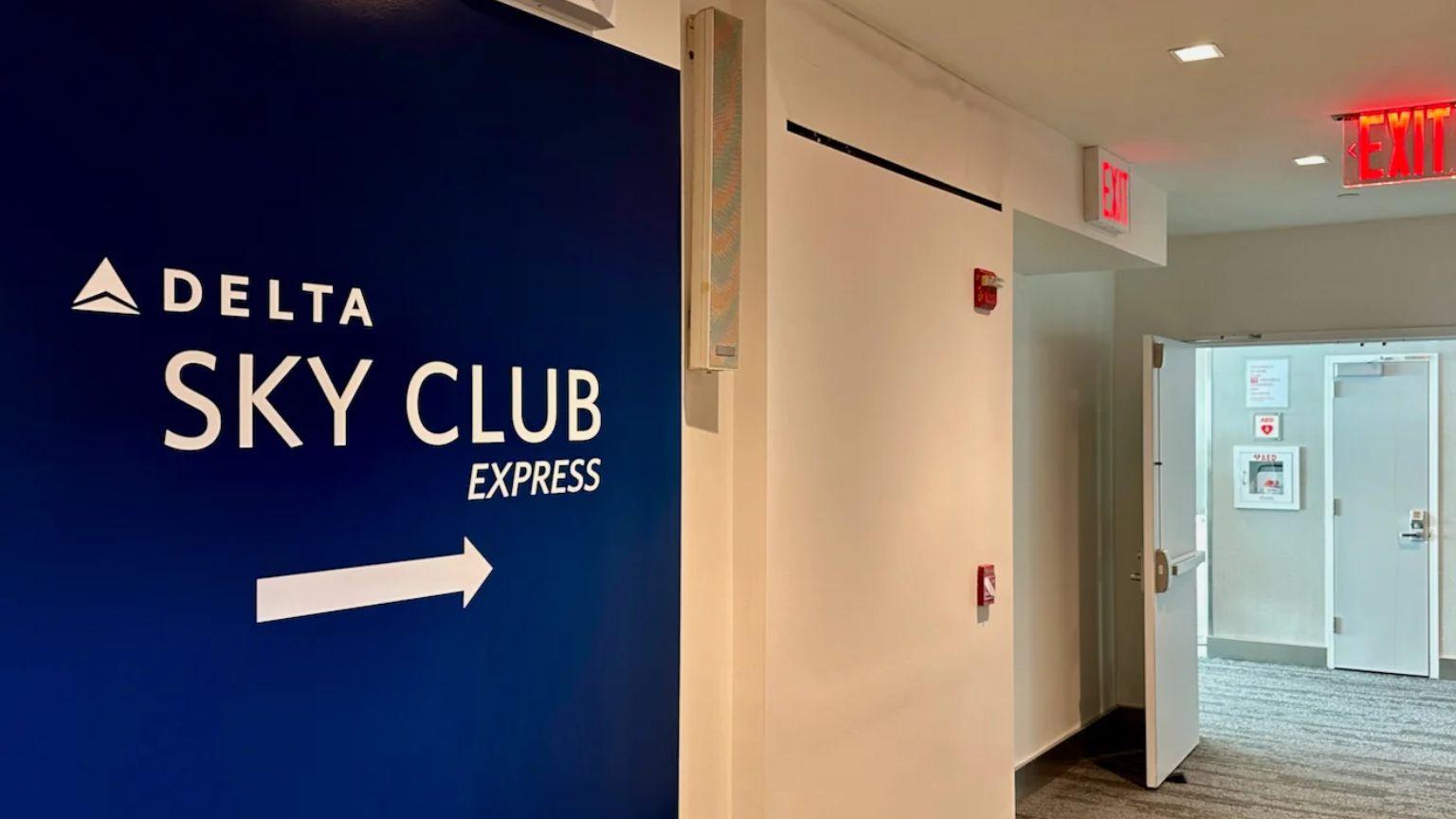 Delta Sky Club Express JFK Lounge, Terminal 4