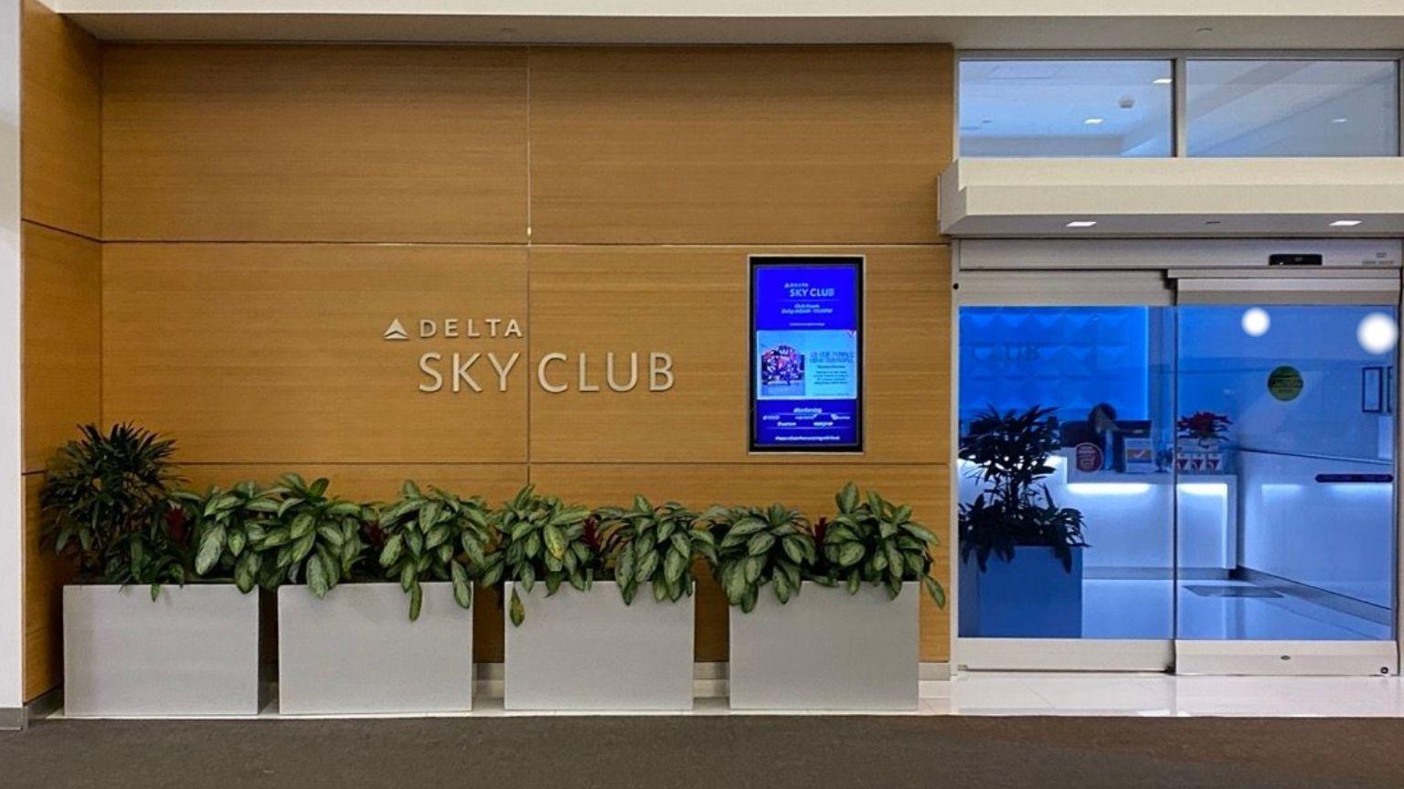 Delta Sky Club SFO Lounge, Terminal 2