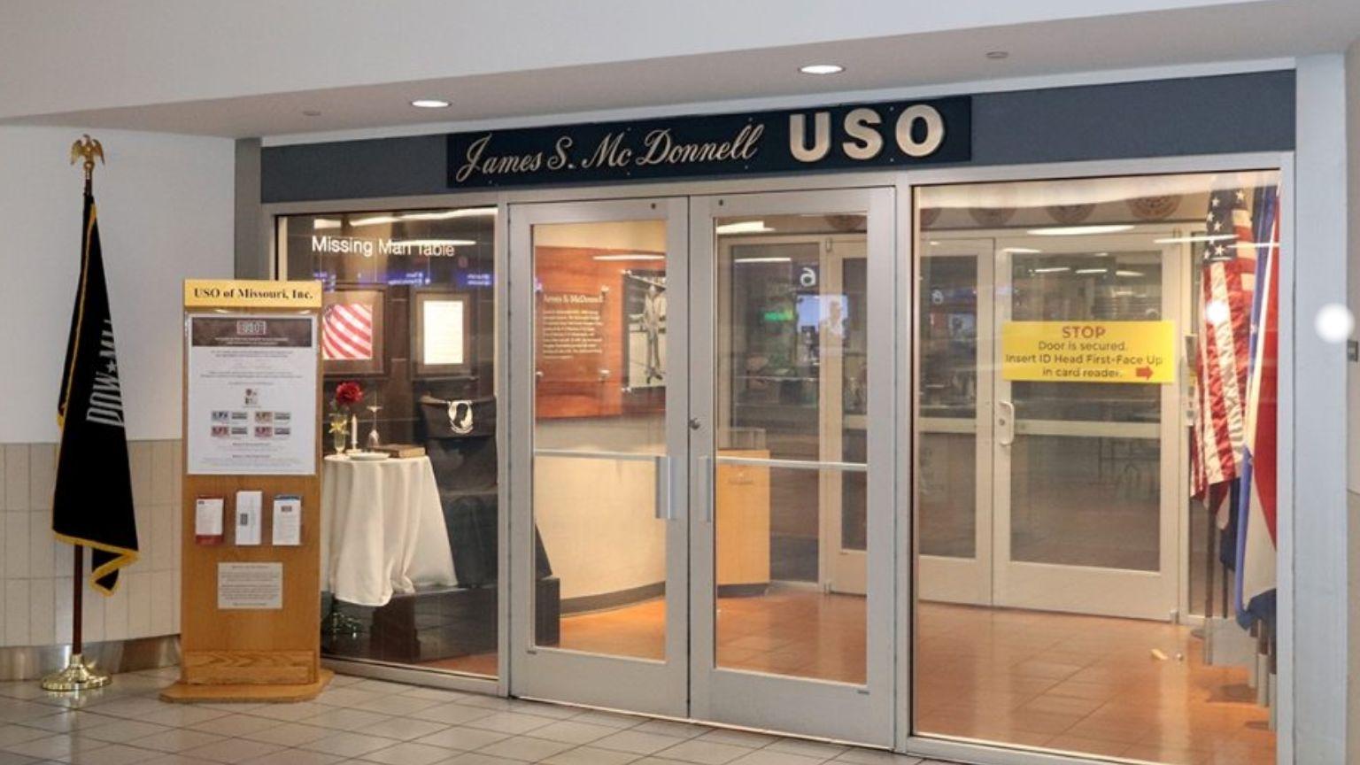 USO lounge, Terminal 1, St Louis Airport