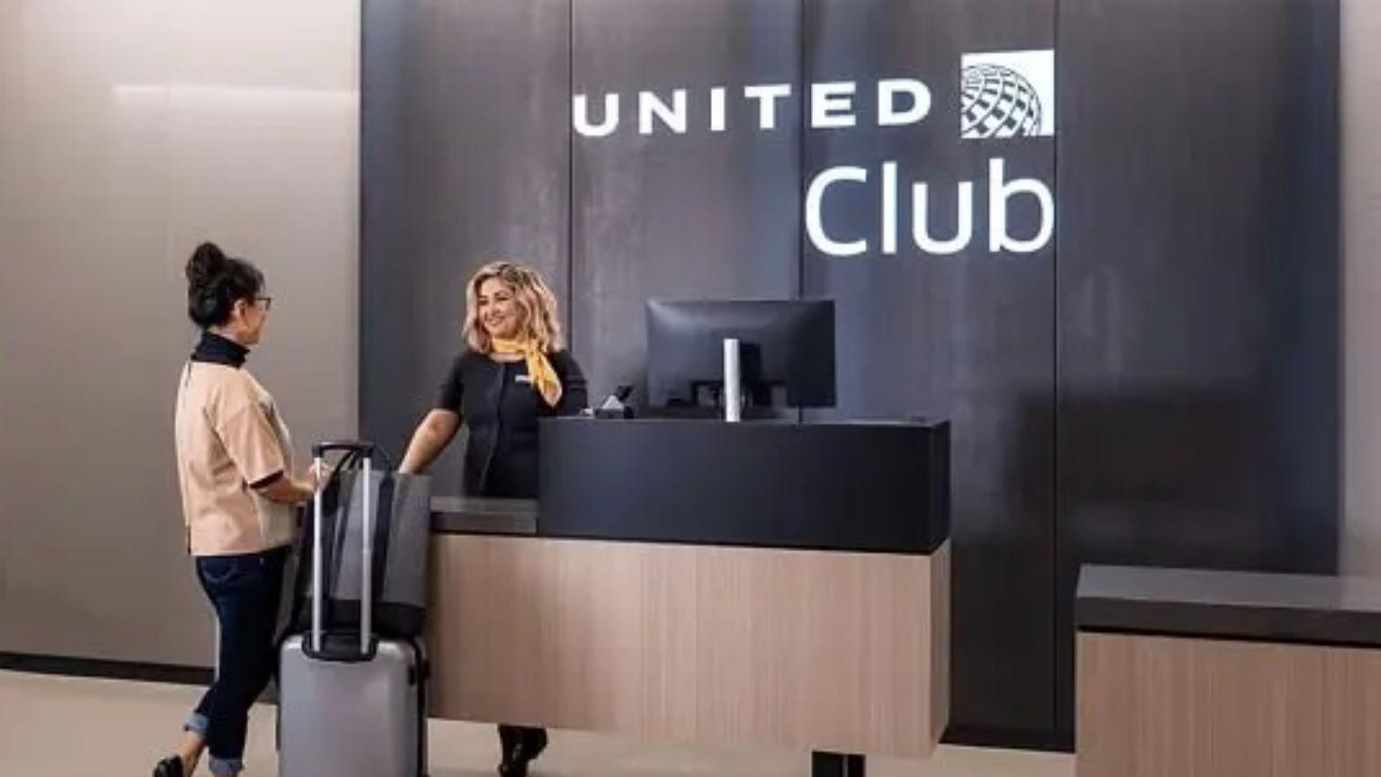 United Club Lounge, Main Terminal, Concourse C, Cleveland