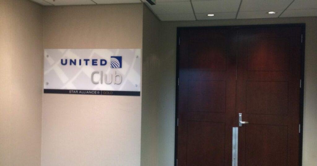 United Club Lounge at Austin Airport (AUS)